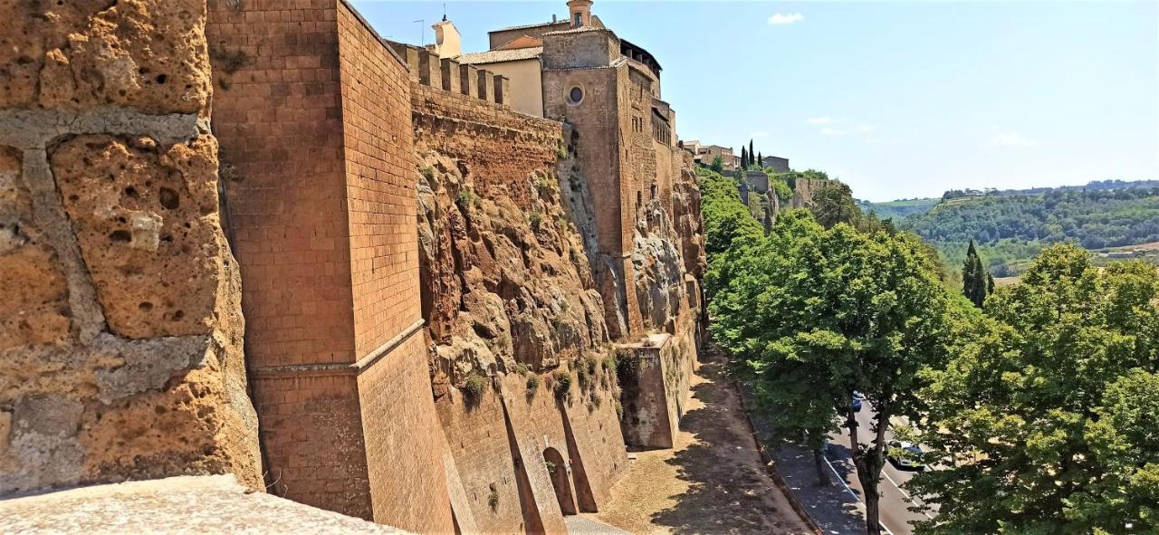 Stanza Con Bagno Privato Orvieto Centro Storico, Aria Condizionata Netflix Vicino Al Pozzo Della Cava-Affittacamere "Carvajal Rooms" Buitenkant foto